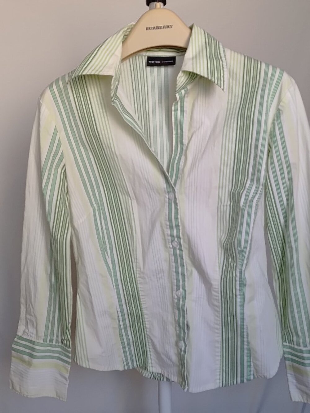 New York&Company XS Shirt Long Sleeve Button Down Stretch Back to School Cotton